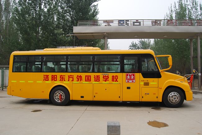 東外校車，洛陽東方外國語學(xué)校校車