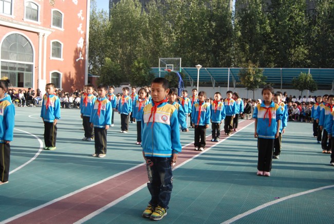 洛陽東方外國語學校武術(shù)操比賽