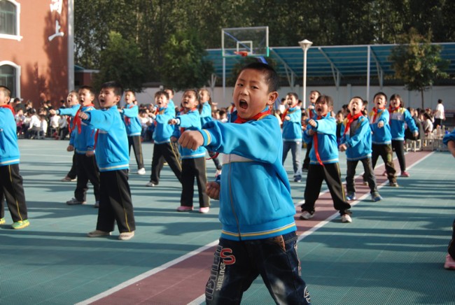洛陽東方外國語學校武術(shù)操比賽