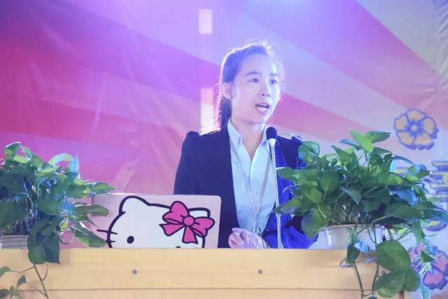 讓我們在愛和信任中相遇—洛陽東外二年級家長學校