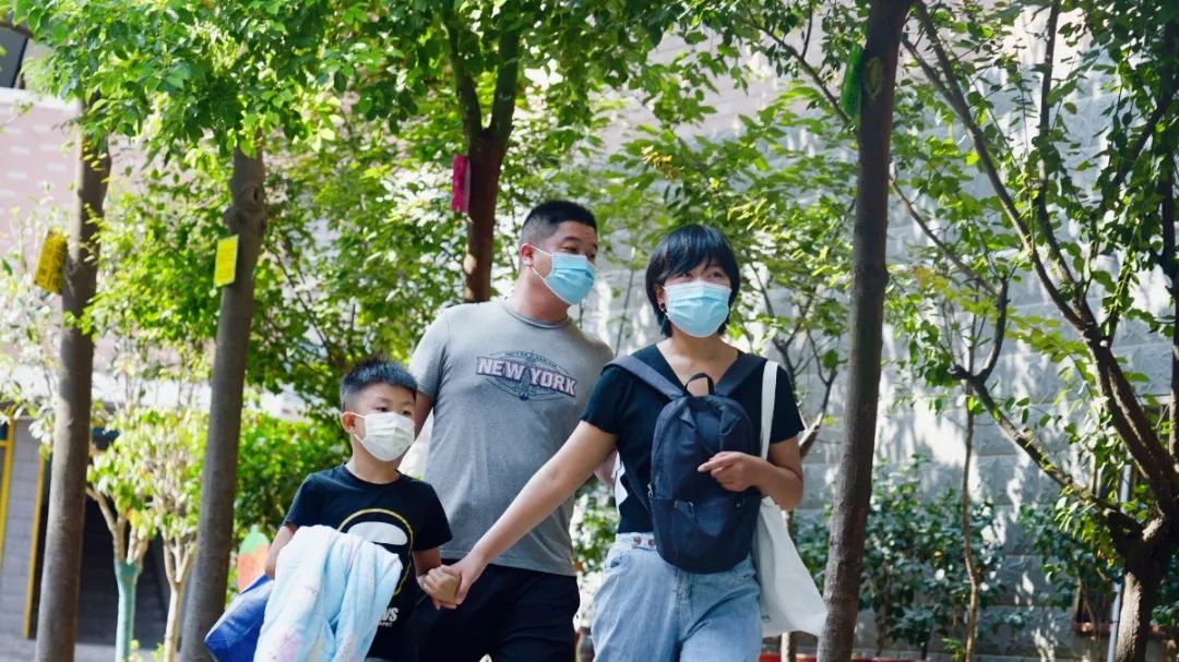 萌娃秒變“小大人”，東外一年級新生報到啦