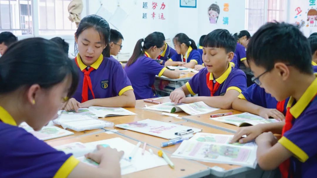 激活自主課堂，點(diǎn)燃研究熱情丨東外小學(xué)部名師引領(lǐng)課活動紀(jì)實(shí)