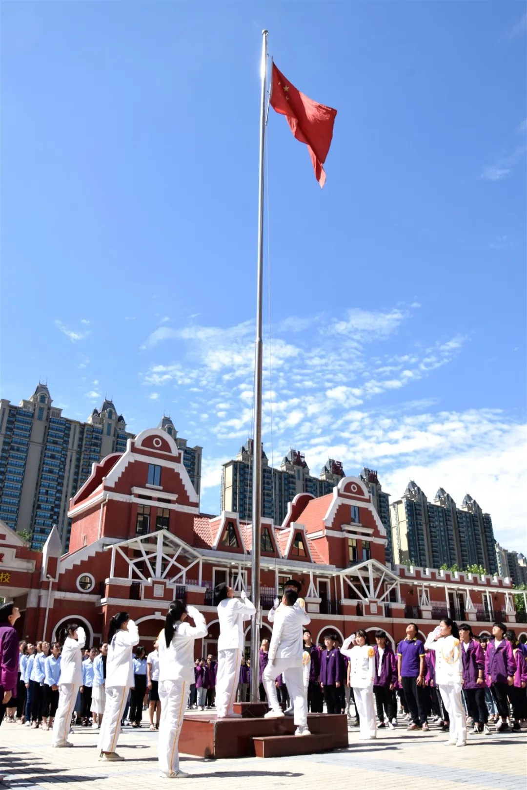 非凡執(zhí)守，匠心塑人--洛陽(yáng)東外高中部教師團(tuán)隊(duì)群英譜（四）