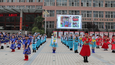 洛陽(yáng)東方外國(guó)語(yǔ)幼兒園獻(xiàn)禮建黨一百年暨六一民族大聯(lián)歡活動(dòng)