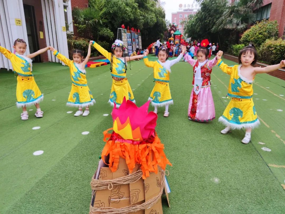 洛陽(yáng)東方外國(guó)語(yǔ)幼兒園獻(xiàn)禮建黨一百年暨六一民族大聯(lián)歡活動(dòng)