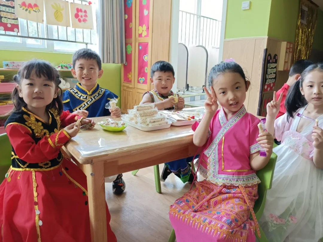 洛陽(yáng)東方外國(guó)語(yǔ)幼兒園獻(xiàn)禮建黨一百年暨六一民族大聯(lián)歡活動(dòng)