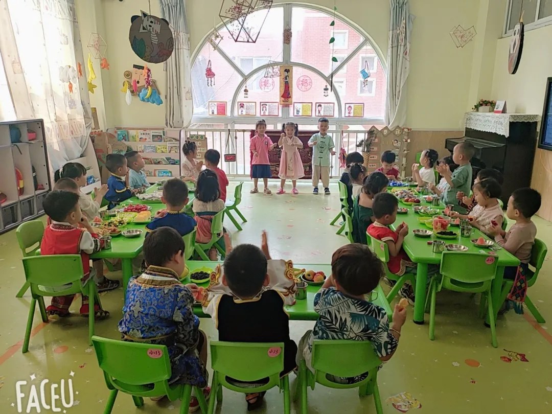 洛陽(yáng)東方外國(guó)語(yǔ)幼兒園獻(xiàn)禮建黨一百年暨六一民族大聯(lián)歡活動(dòng)