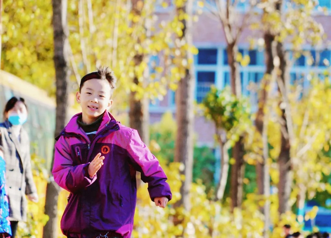 運(yùn)動(dòng)綻放光彩，健康伴我成長(zhǎng)丨洛陽(yáng)東外小學(xué)部體質(zhì)健康達(dá)標(biāo)運(yùn)動(dòng)會(huì)