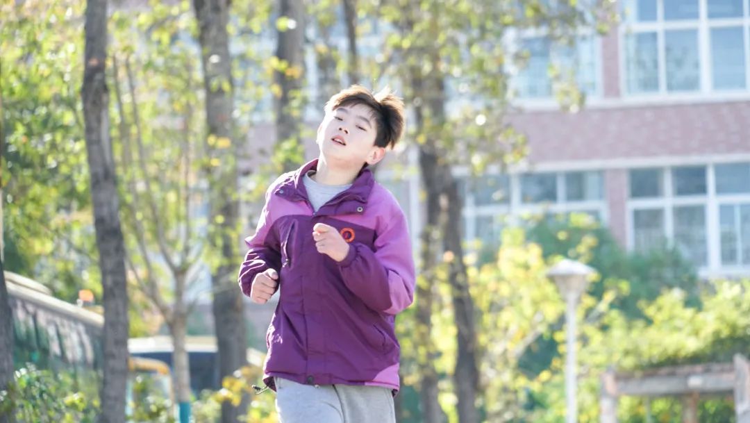 運(yùn)動(dòng)綻放光彩，健康伴我成長(zhǎng)丨洛陽(yáng)東外小學(xué)部體質(zhì)健康達(dá)標(biāo)運(yùn)動(dòng)會(huì)
