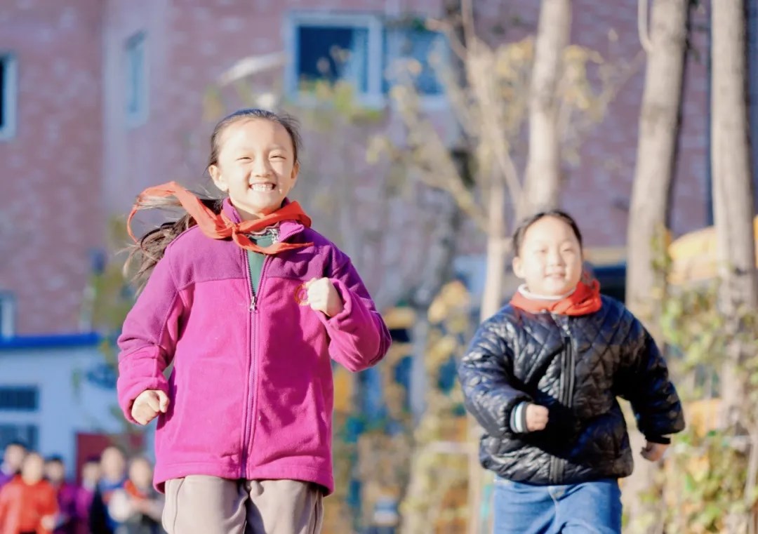 運(yùn)動(dòng)綻放光彩，健康伴我成長(zhǎng)丨洛陽(yáng)東外小學(xué)部體質(zhì)健康達(dá)標(biāo)運(yùn)動(dòng)會(huì)