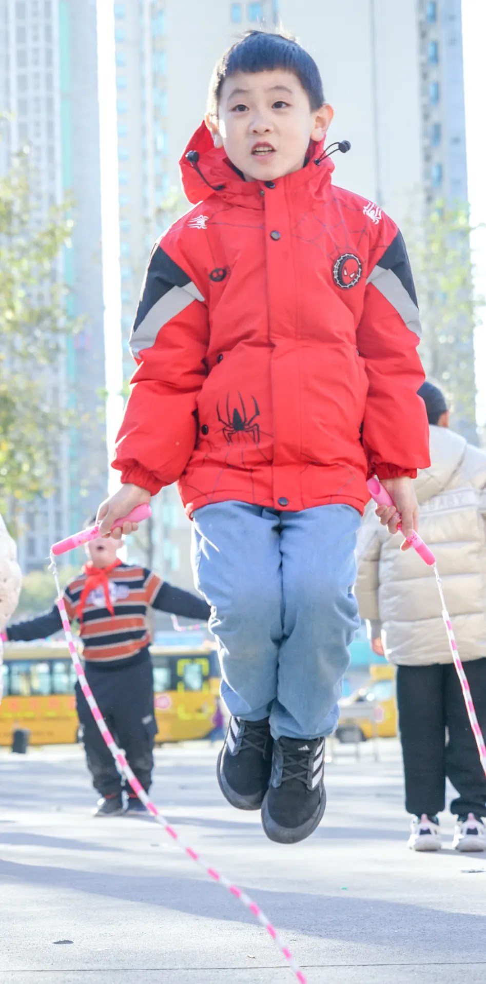 運(yùn)動(dòng)綻放光彩，健康伴我成長(zhǎng)丨洛陽(yáng)東外小學(xué)部體質(zhì)健康達(dá)標(biāo)運(yùn)動(dòng)會(huì)