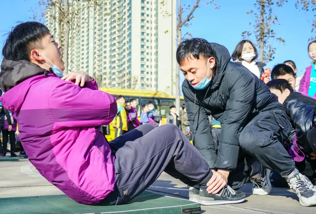 運(yùn)動(dòng)綻放光彩，健康伴我成長(zhǎng)丨洛陽(yáng)東外小學(xué)部體質(zhì)健康達(dá)標(biāo)運(yùn)動(dòng)會(huì)