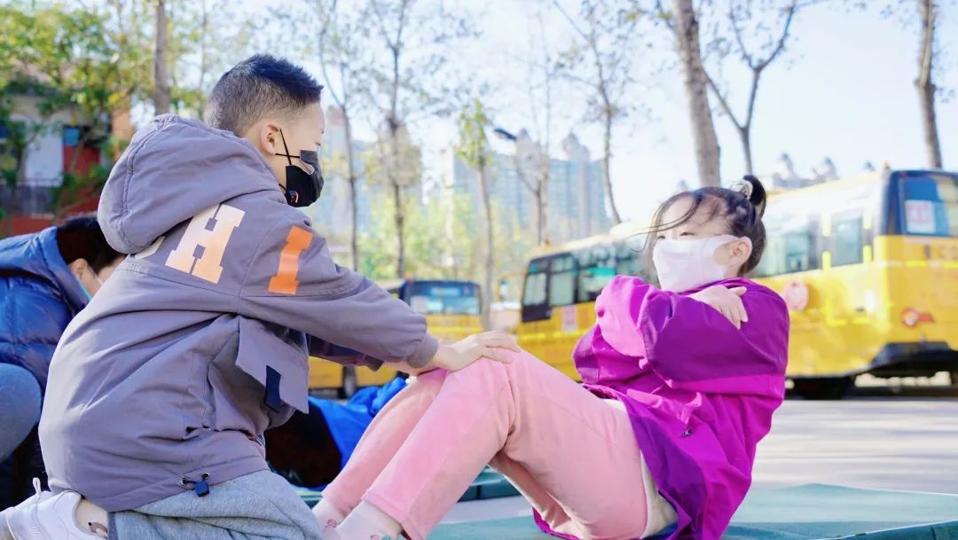 運(yùn)動(dòng)綻放光彩，健康伴我成長(zhǎng)丨洛陽(yáng)東外小學(xué)部體質(zhì)健康達(dá)標(biāo)運(yùn)動(dòng)會(huì)