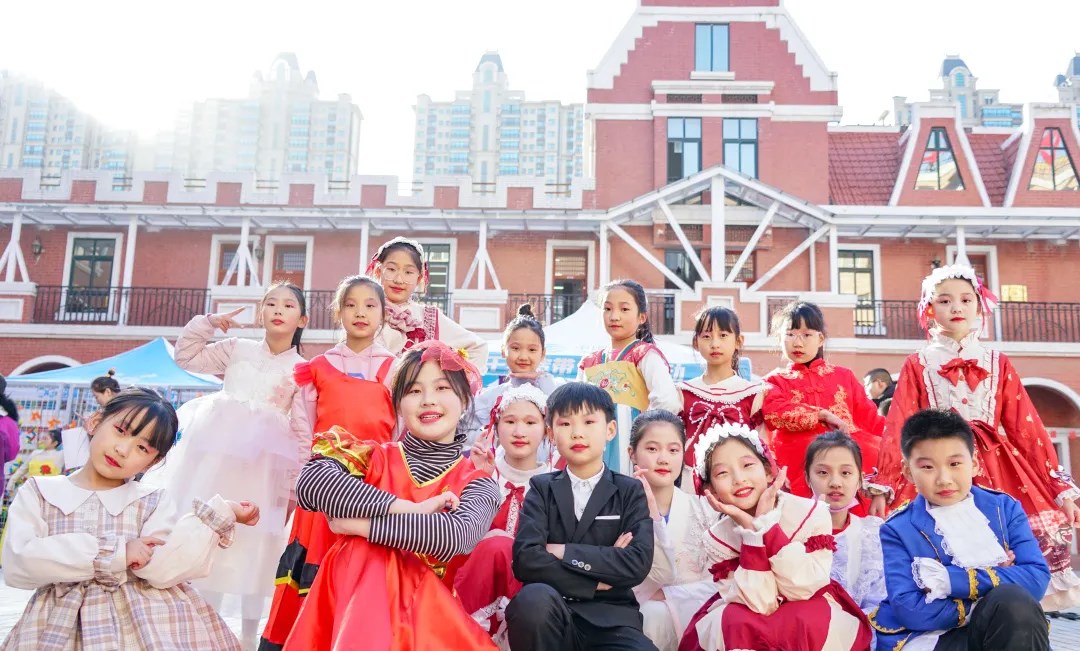 燦爛十一月，“英”你而精彩——洛陽東外小學部英語節(jié)