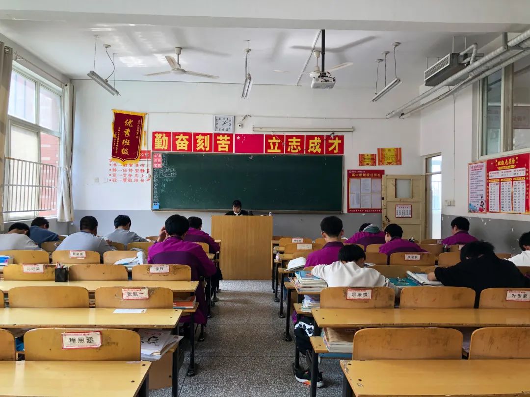 「東外高中部」興傳統(tǒng)厚植根脈，攜春光奔赴未來(lái)
