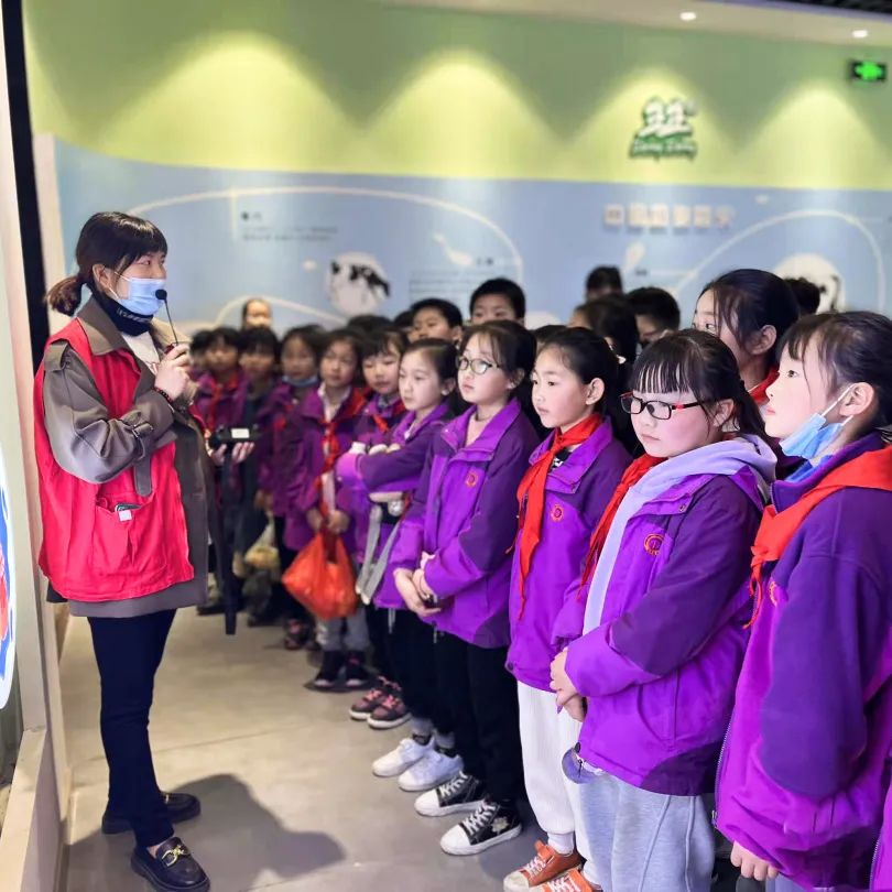 不負(fù)春光，快樂成長——洛陽東外小學(xué)部三年級研學(xué)旅行