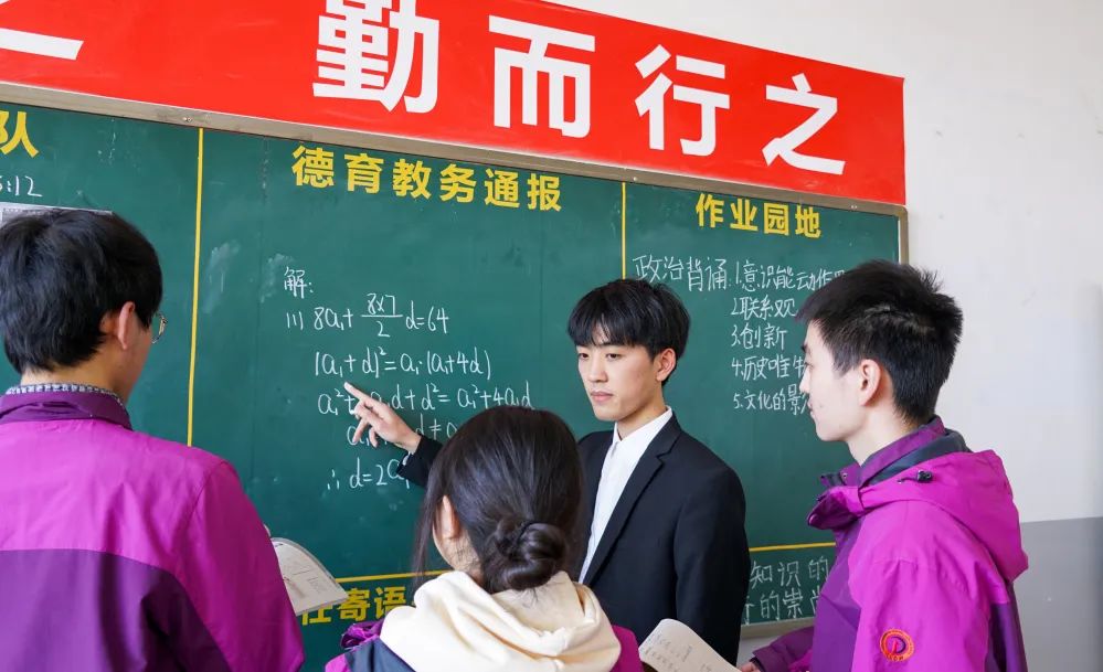 制度為綱，讓人必須做；文化鑄魂，讓人主動做