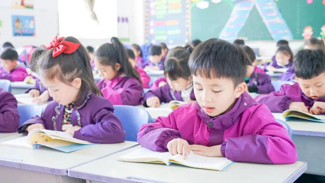 書香陪伴，傳遞智慧丨洛陽東外小學(xué)部書香校園系列活動(dòng)