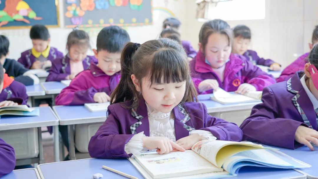 書香陪伴，傳遞智慧丨洛陽東外小學(xué)部書香校園系列活動(dòng)