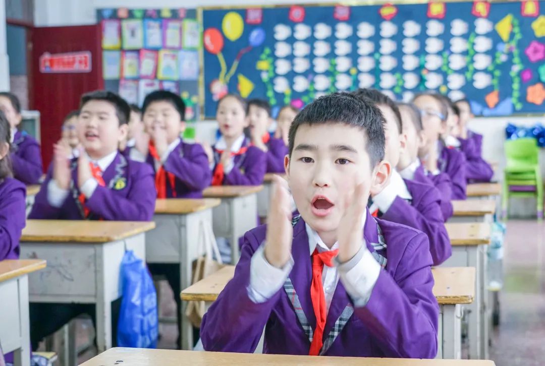 「寓教于樂 巧學(xué)古詩」東外小學(xué)部巧借撲克牌玩轉(zhuǎn)古詩詞系列活動(dòng)
