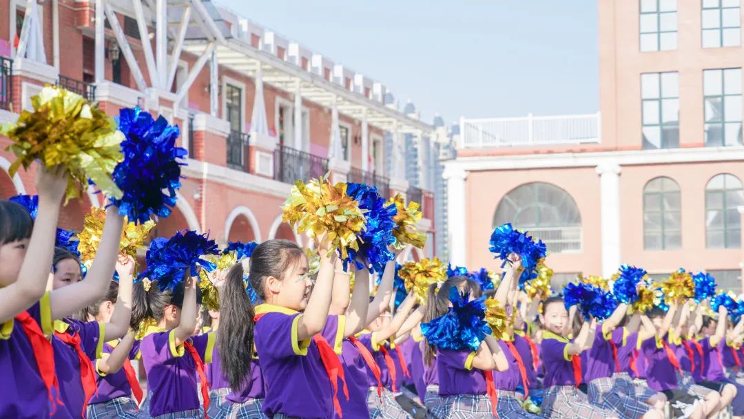 青春不散場(chǎng)，追夢(mèng)再出發(fā)——洛陽東外2022屆小學(xué)生畢業(yè)典禮